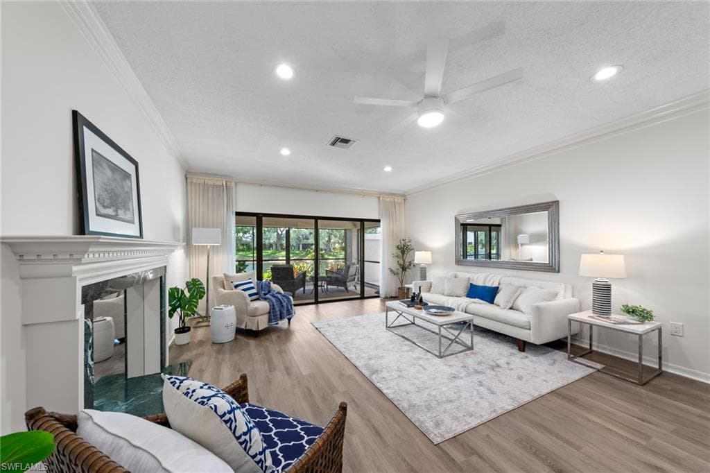 405 Arbor Lake DR 4-103 NAPLES, FL 34110