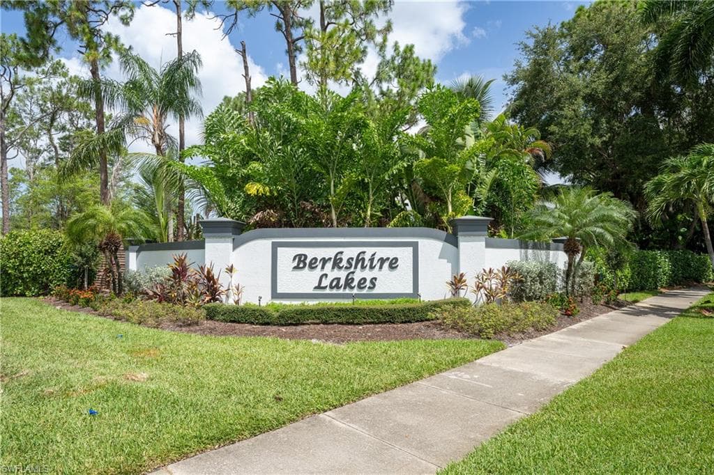 6721 Sloane PL NAPLES, FL 34104