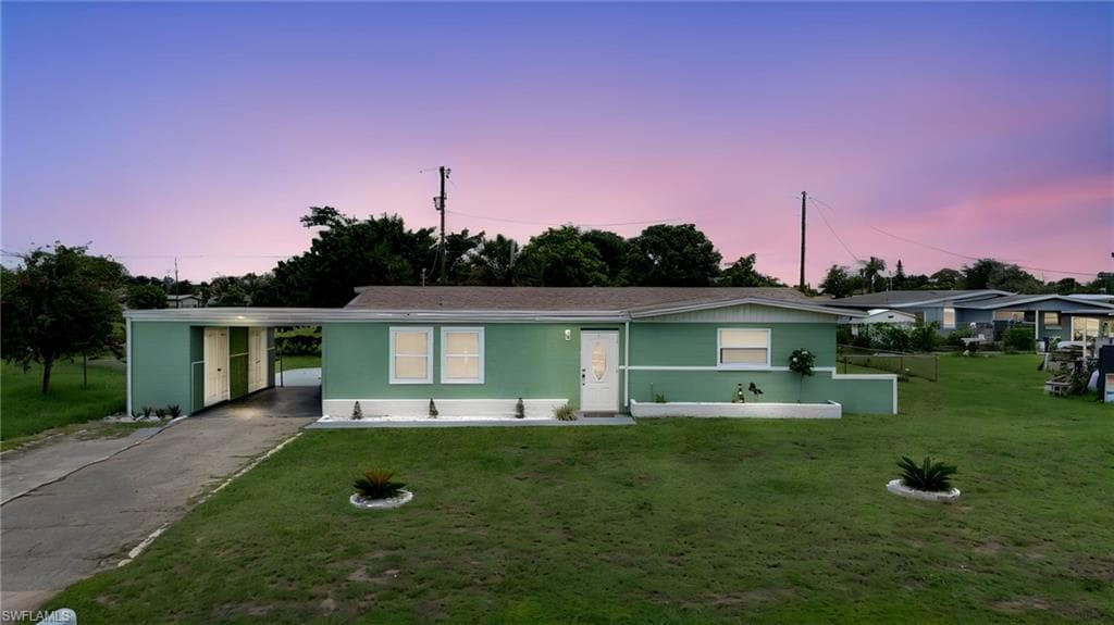 102 Oleander RD LEHIGH ACRES, FL 33936