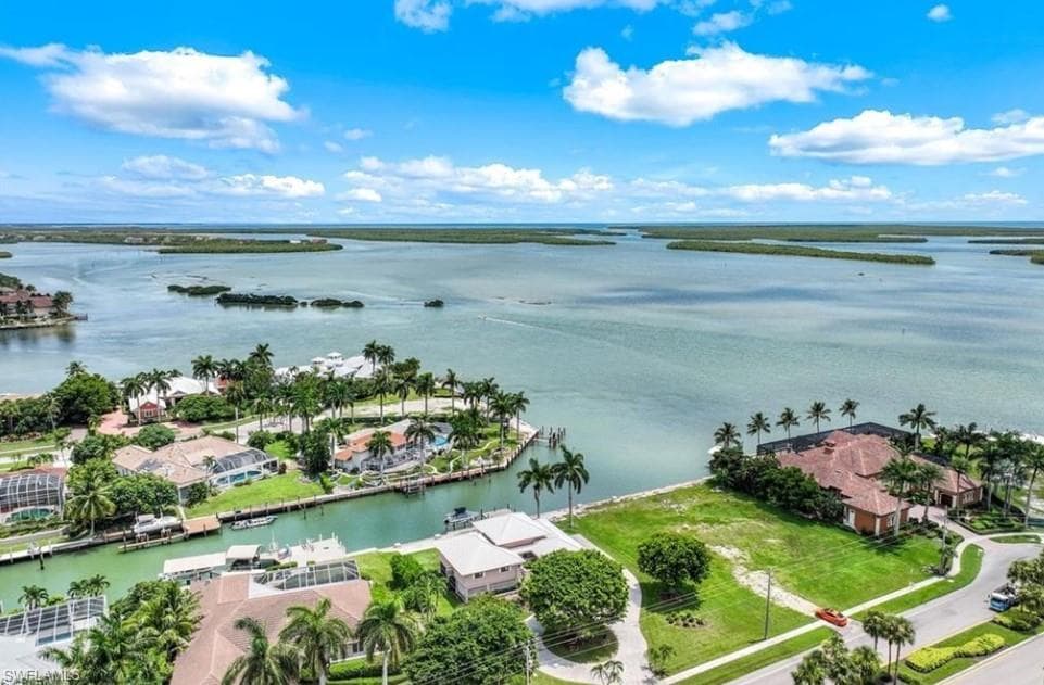 1041 Barfield DR MARCO ISLAND, FL 34145