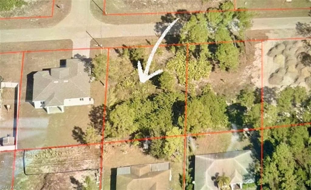 2713 34th ST W LEHIGH ACRES, FL 33971