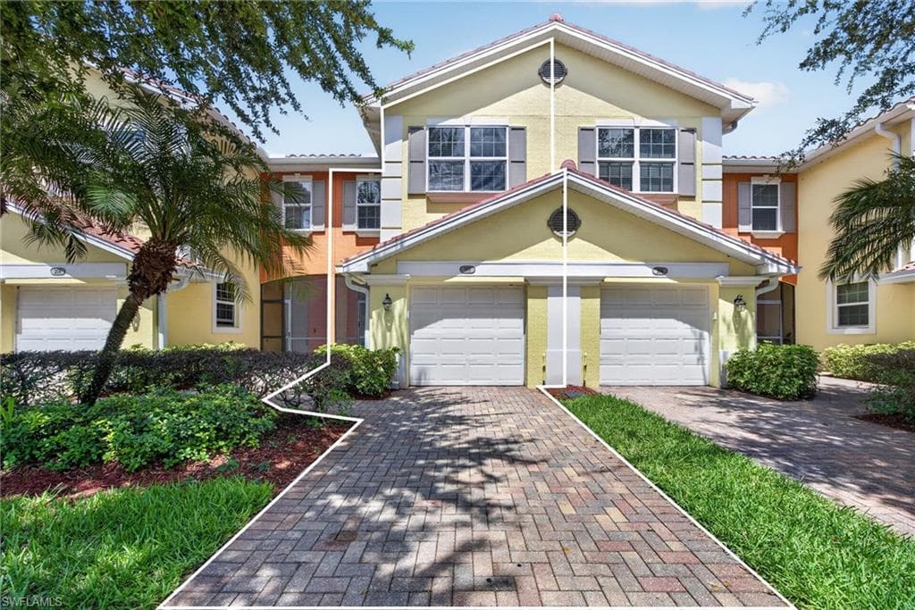 4400 Lazio WAY 205 FORT MYERS, FL 33901