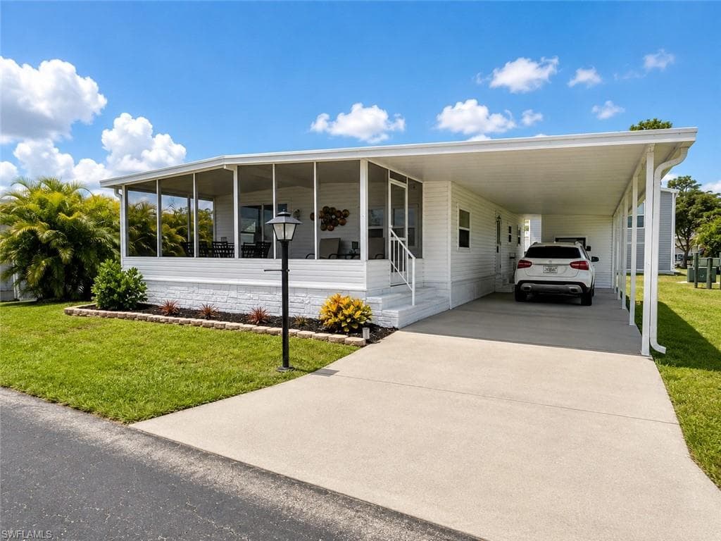 64 Sturbridge LN FORT MYERS, FL 33908