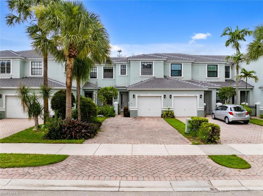 14617 Sutherland AVE 80 NAPLES, FL 34119