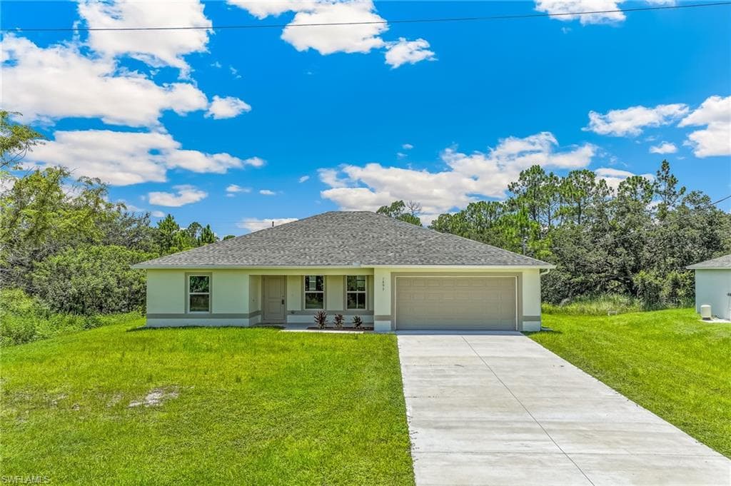 1893 Weldon AVE LEHIGH ACRES, FL 33972