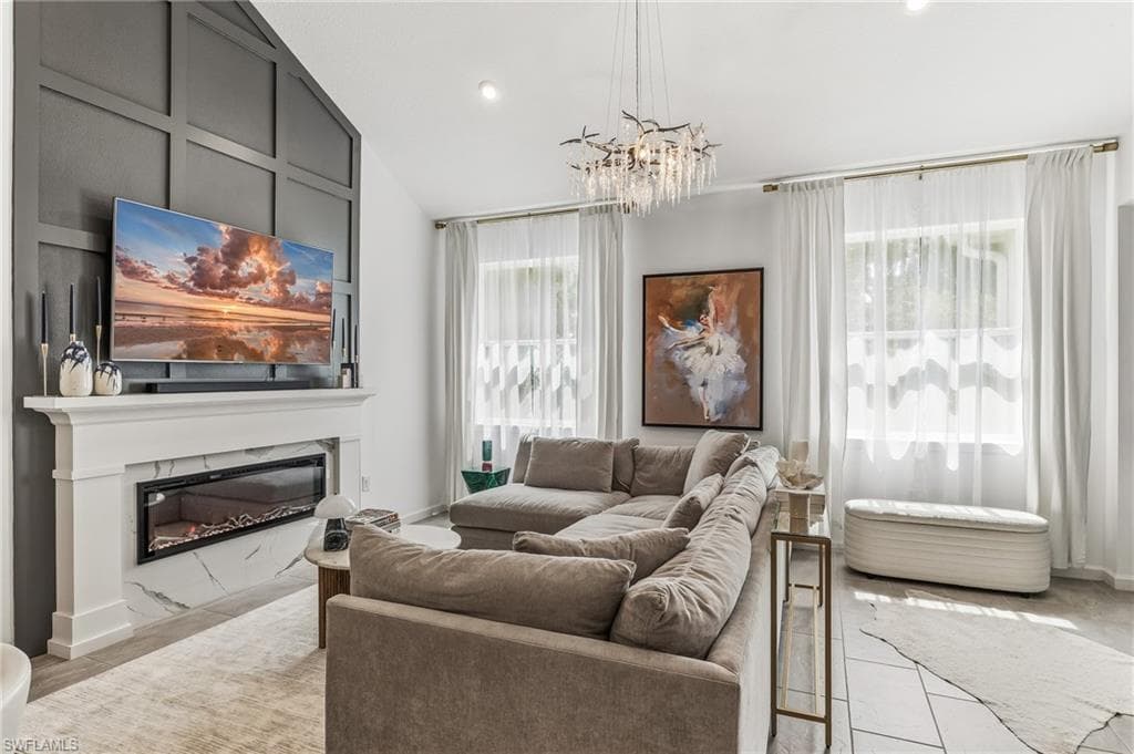 4704 Arboretum CIR 102 NAPLES, FL 34112