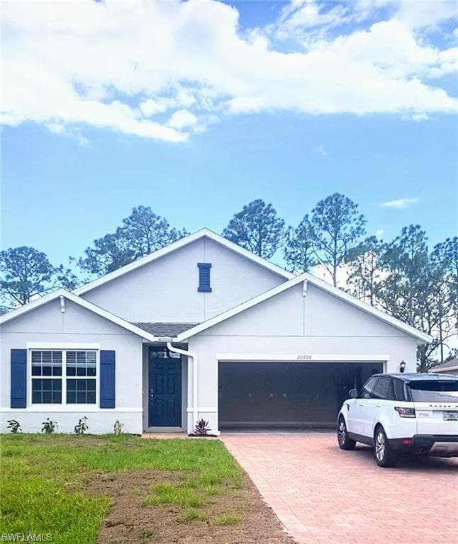 20600 Charles ST ALVA, FL 33920