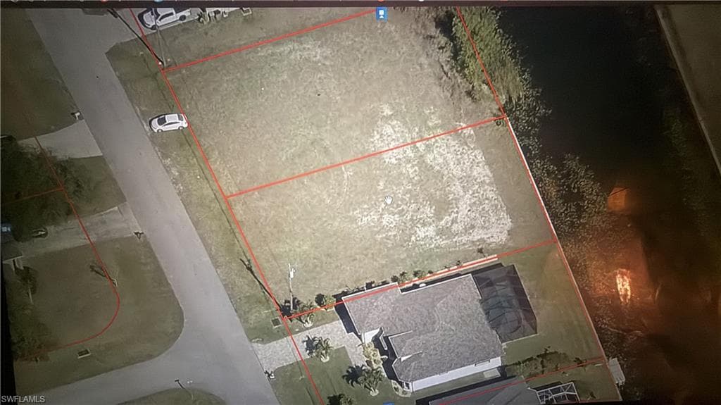 639 SW 8th CT CAPE CORAL, FL 33991