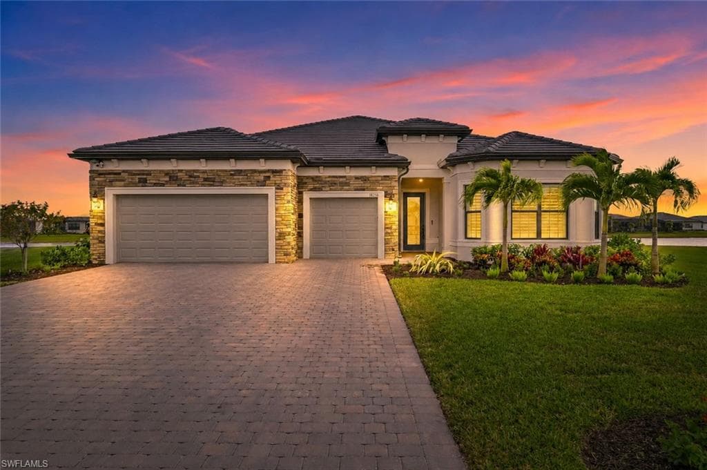 18236 Killinton CT ESTERO, FL 33928