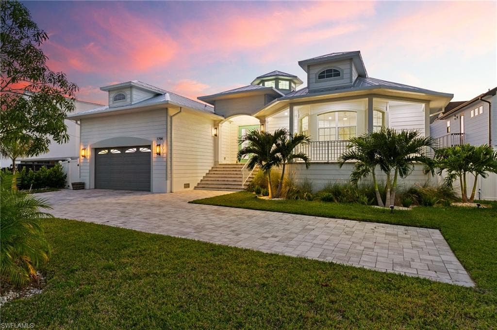 1794 Holiday LN NAPLES, FL 34104