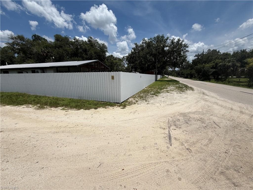 2850 Packinghouse RD ALVA, FL 33920