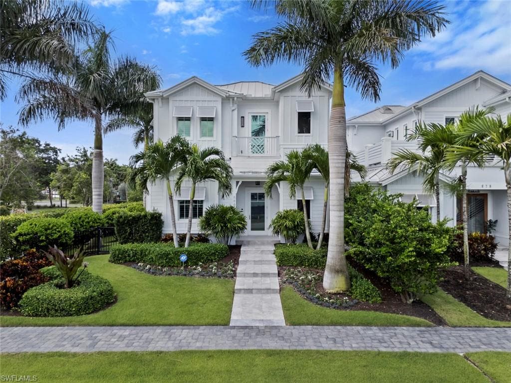 888 10th AVE S NAPLES, FL 34102