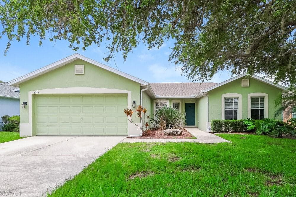 4213 Berkeley DR PARRISH, FL 34219