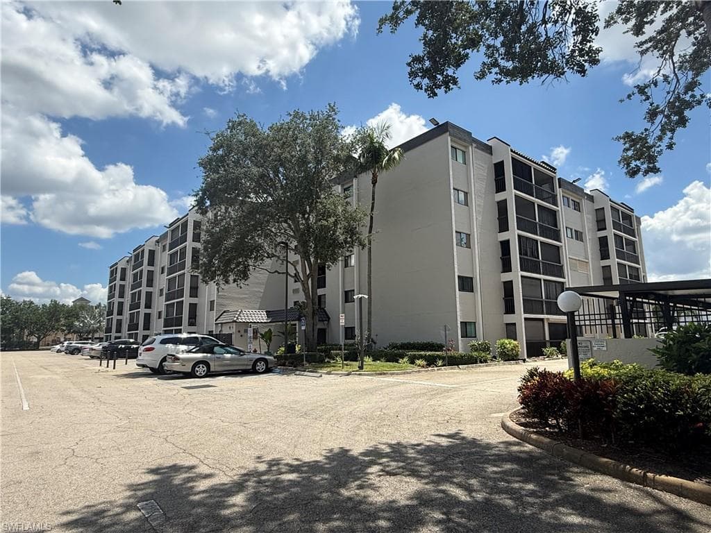2121 Collier AVE 109 FORT MYERS, FL 33901