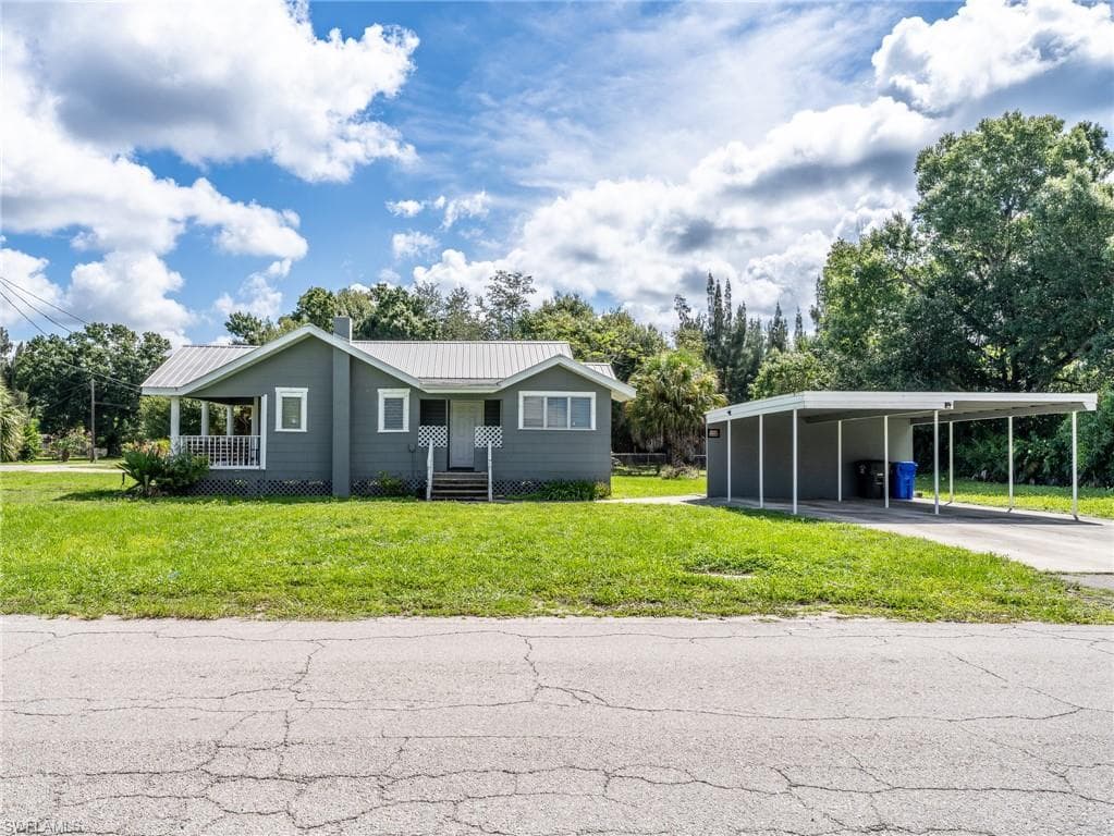 3802 Seminole AVE FORT MYERS, FL 33916
