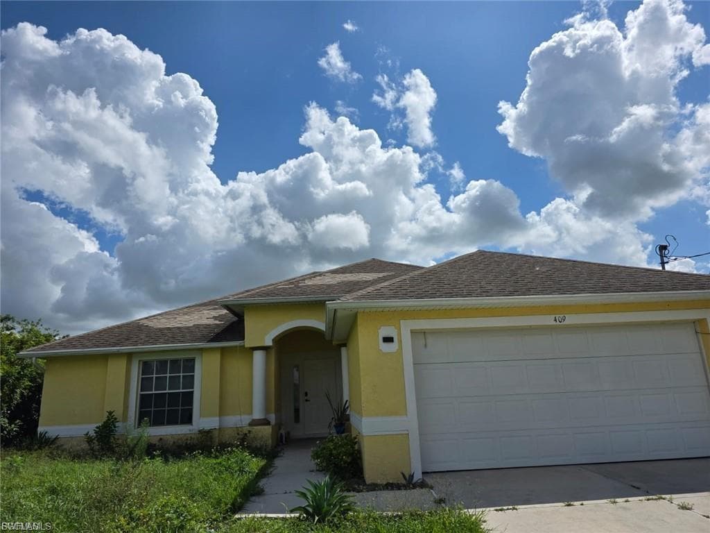 409 Hull AVE S LEHIGH ACRES, FL 33974