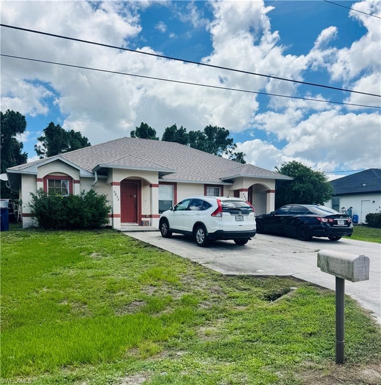 4858 24th ST SW LEHIGH ACRES, FL 33973
