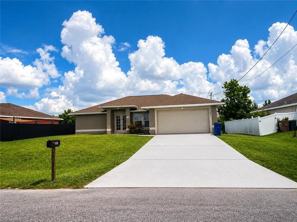 3002 28th ST SW LEHIGH ACRES, FL 33976