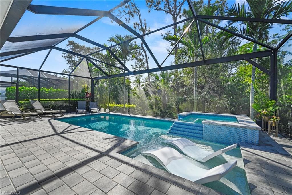 6343 Antigua WAY NAPLES, FL 34113