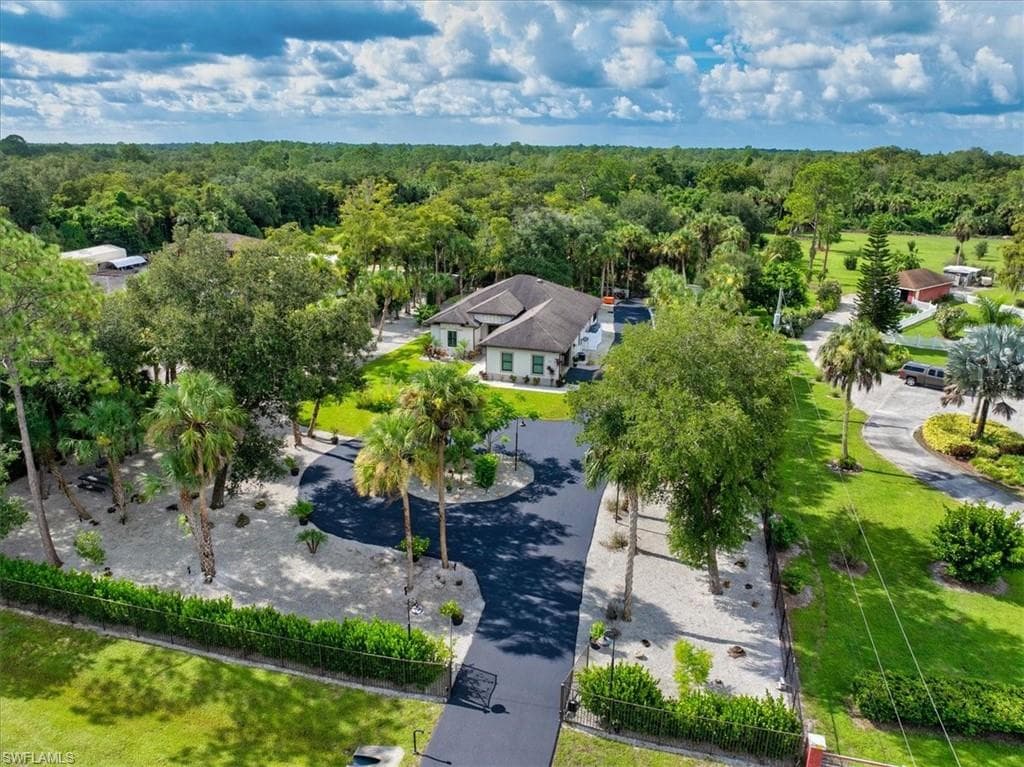 328 16th AVE NW NAPLES, FL 34120