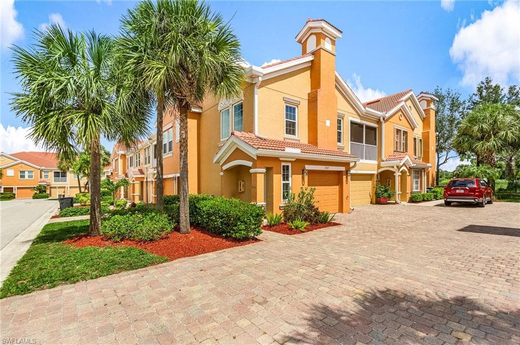 1788 Concordia Lake CIR 2709 CAPE CORAL, FL 33909