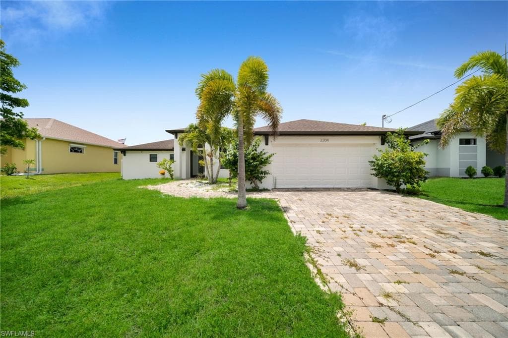 2204 SW 30th TER CAPE CORAL, FL 33914