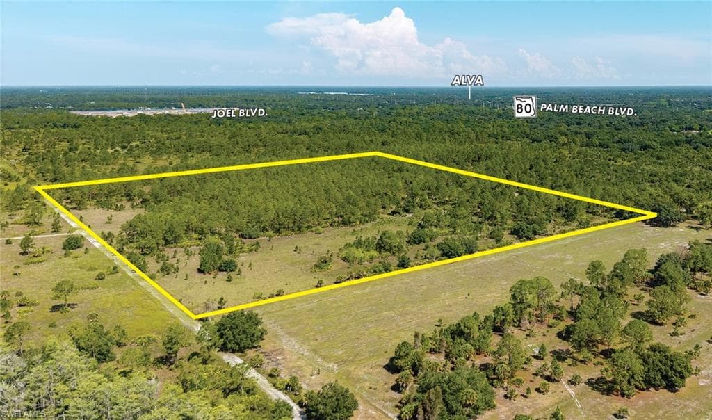 Wakefield LN ALVA, FL 33920