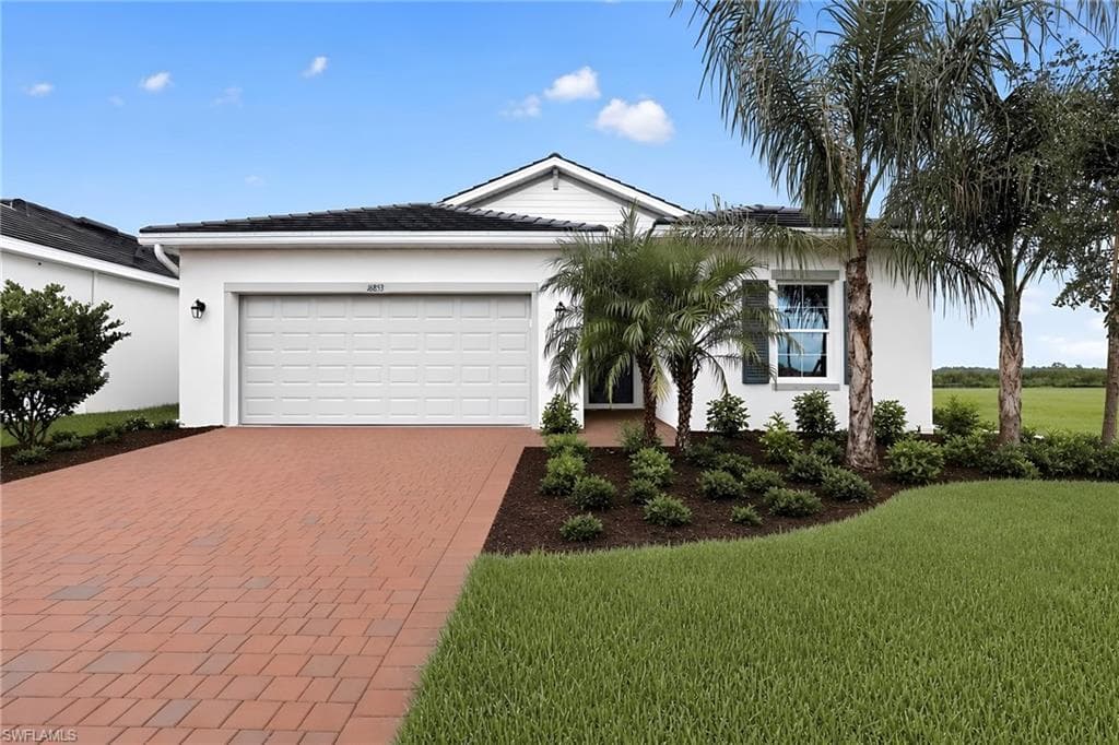 16853 Red Lantana TRCE ALVA, FL 33920