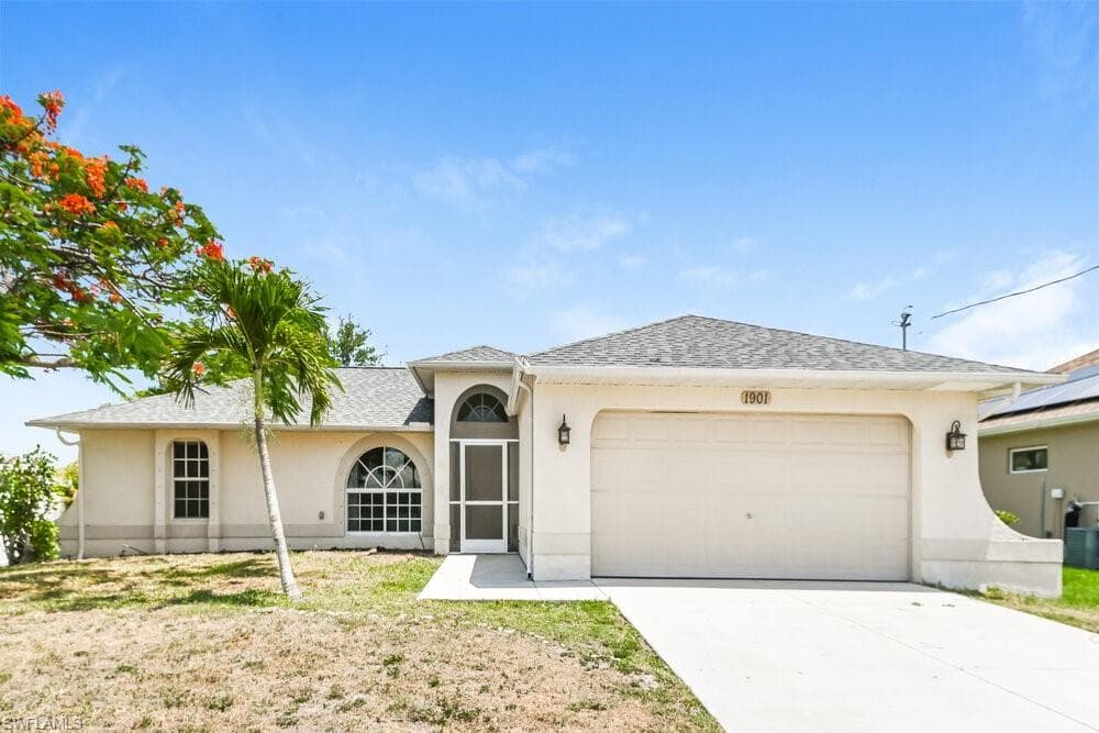 1901 SW 26th TER CAPE CORAL, FL 33914