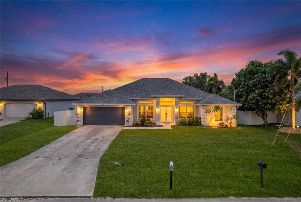 1020 14th ST CAPE CORAL, FL 33993