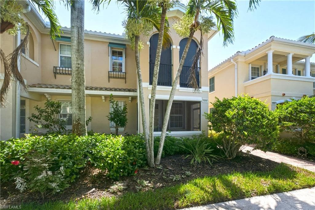 8090 Chianti LN NAPLES, FL 34114