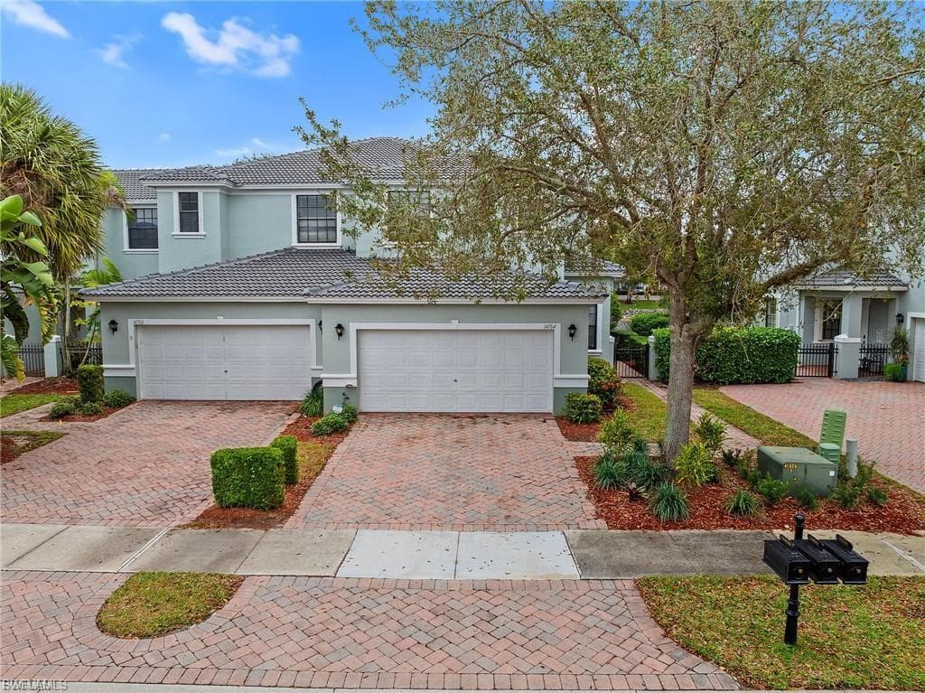 14764 Pinnacle PL 65 NAPLES, FL 34119