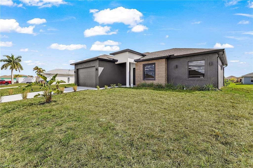 316 10th ST CAPE CORAL, FL 33993