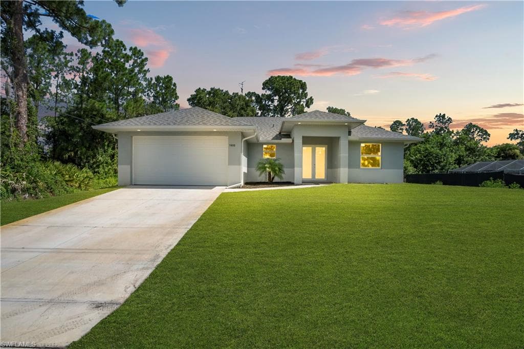 1605 E 6th ST LEHIGH ACRES, FL 33972