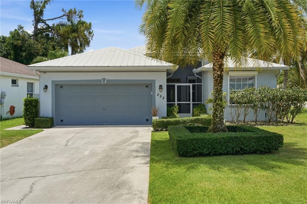 295 Stanhope CIR NAPLES, FL 34104