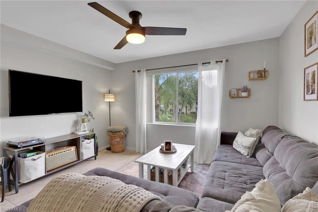 8304 Key Royal CIR 1723 NAPLES, FL 34119
