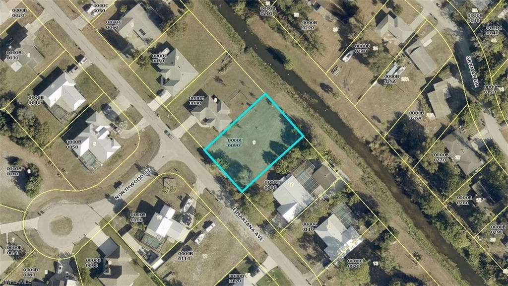 192 E Mariana AVE NORTH FORT MYERS, FL 33917