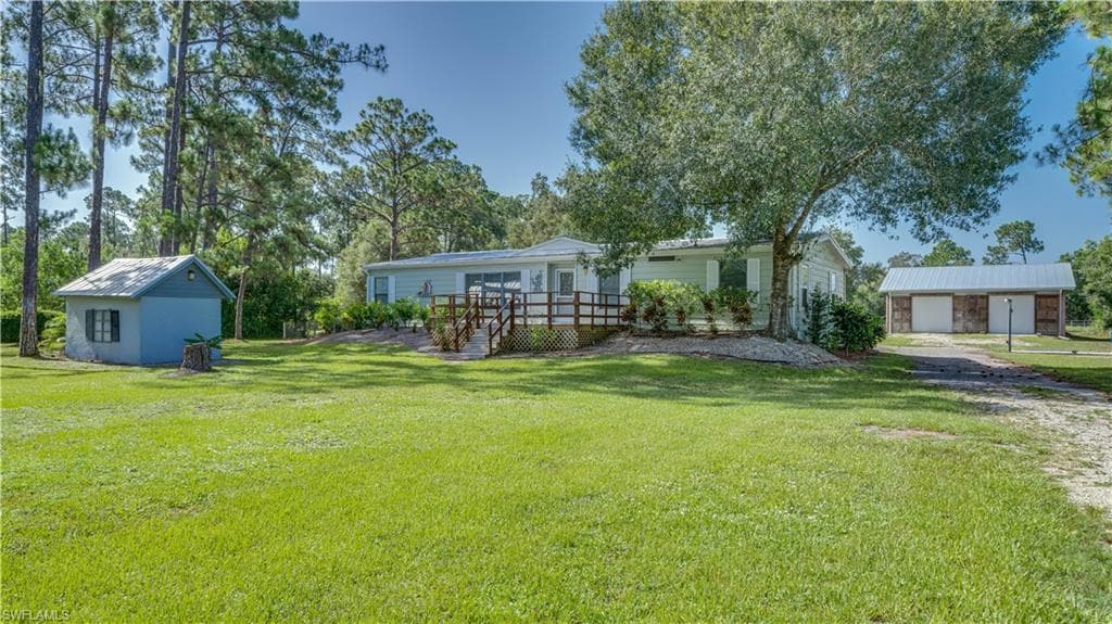 4213 Ft Keis AVE FORT DENAUD, FL 33935