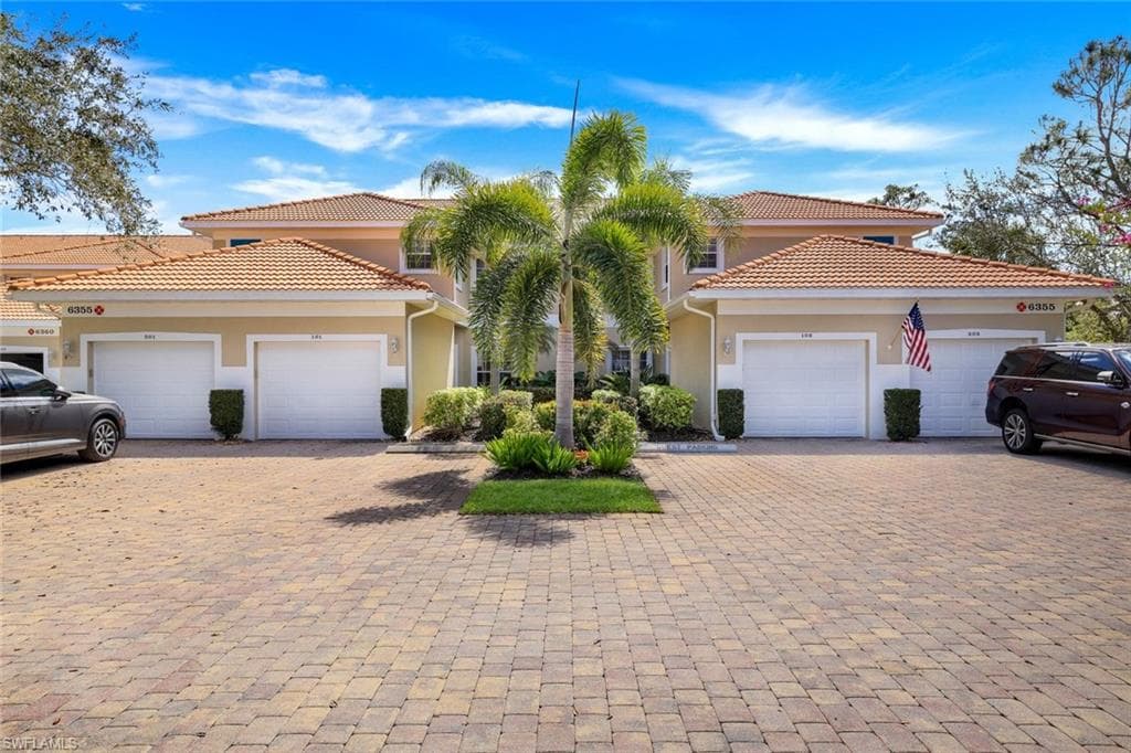 6355 Lexington CT 102 NAPLES, FL 34110