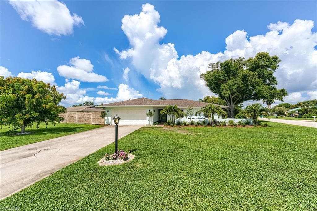 5302 Shalley CIR E FORT MYERS, FL 33919