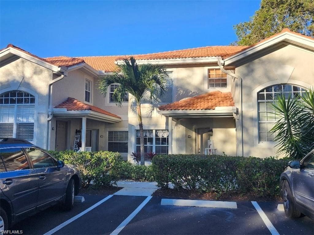 2496 Orchid Bay DR 104 NAPLES, FL 34109
