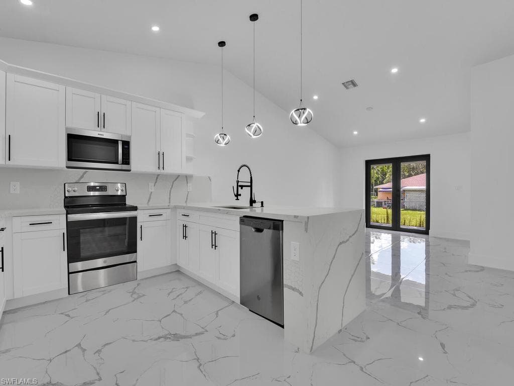 104/106 Hightower AVE S LEHIGH ACRES, FL 33973