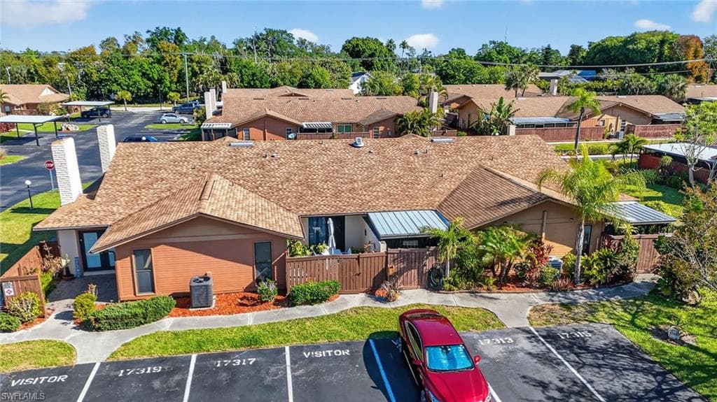 17313 Birchwood LN FORT MYERS, FL 33908