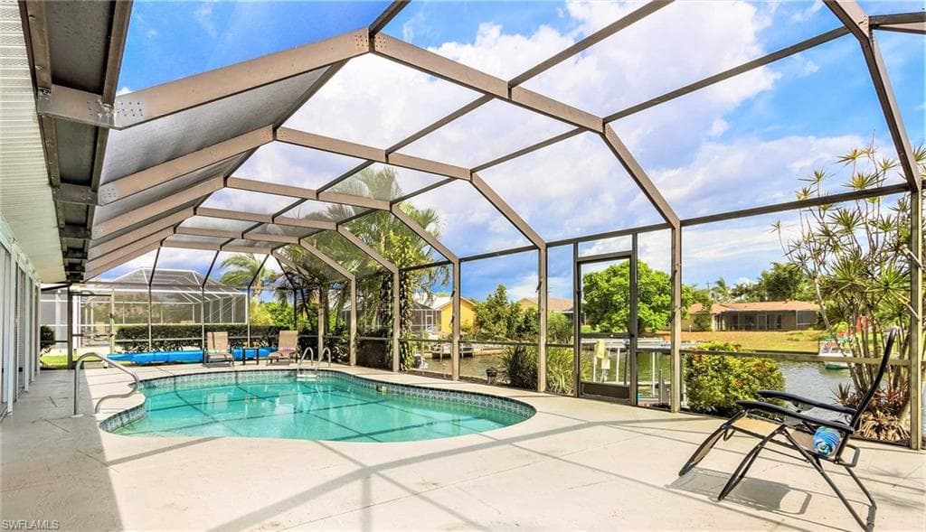 618 W Archer PKWY CAPE CORAL, FL 33904