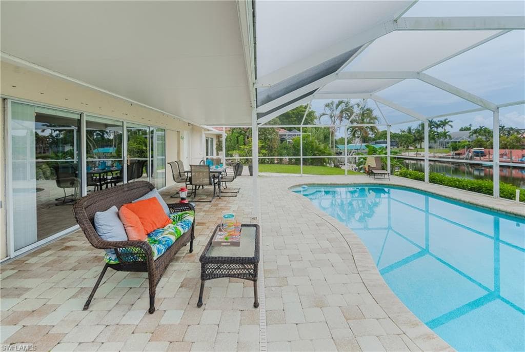 1926 SE 12th TER CAPE CORAL, FL 33990
