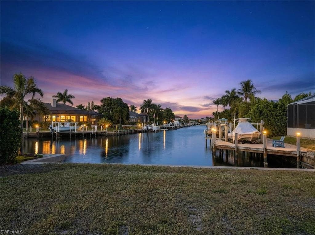 1540 Buccaneer CT MARCO ISLAND, FL 34145