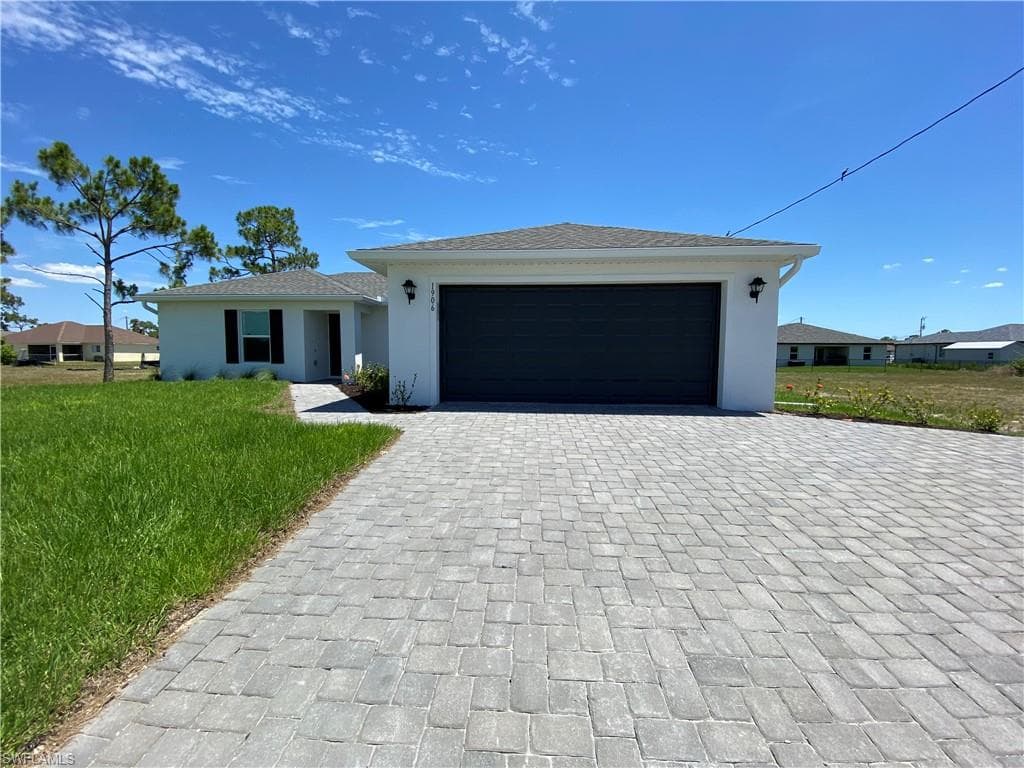 1906 Jacaranda PKWY W CAPE CORAL, FL 33993