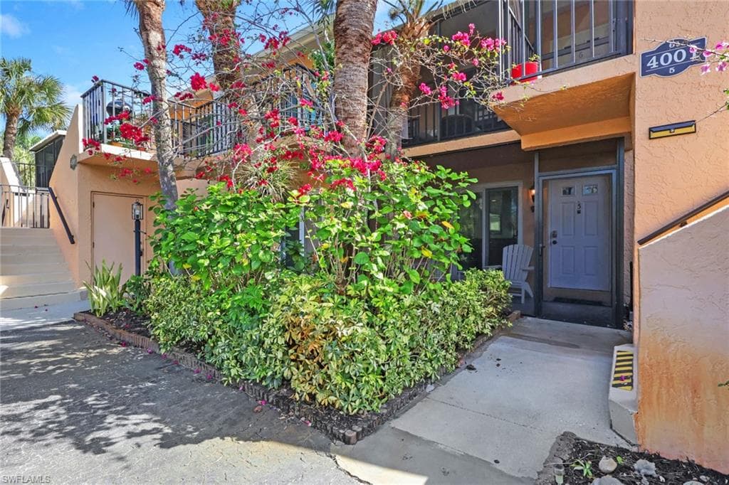 4001 Ice Castle WAY 5 NAPLES, FL 34112