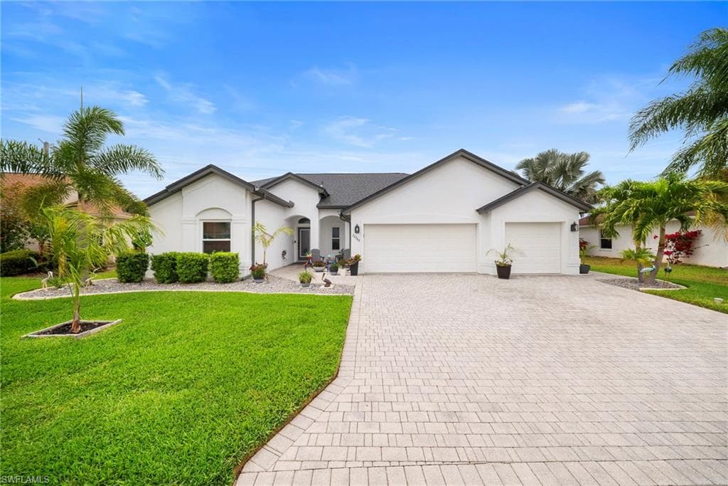 22788 Snaptail CT ESTERO, FL 33928