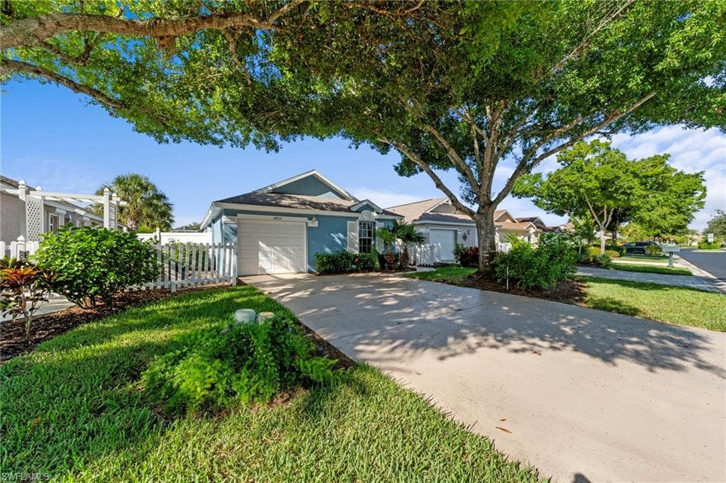 14932 Sterling Oaks DR